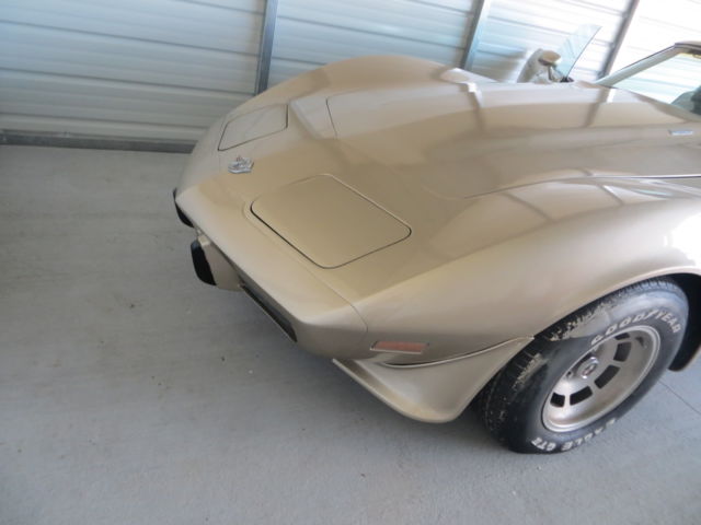 1978 CHAMPAGNE Chevrolet Corvette