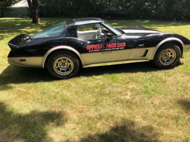 1978 black and gray Chevrolet Corvette glass tops