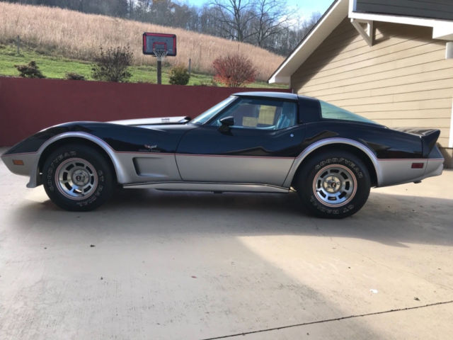 1978 Black/Silver Chevrolet Corvette Coupe