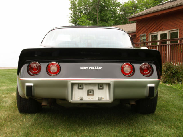 1978 Black/Silver Chevrolet Corvette Coupe