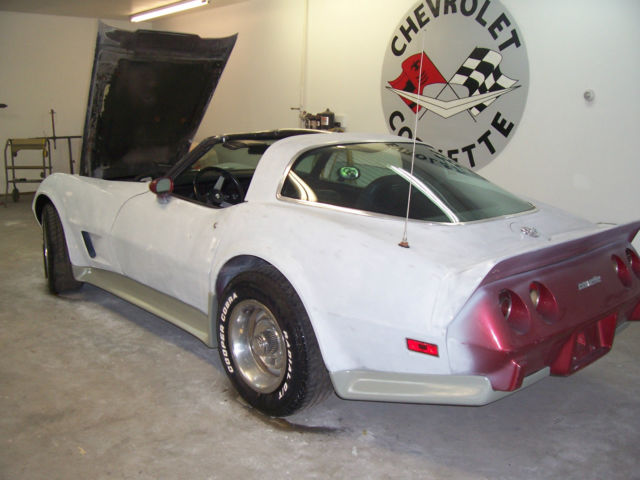 1978 Burgundy Chevrolet Corvette Coupe