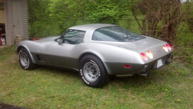 1978 Silver Chevrolet Corvette Coupe
