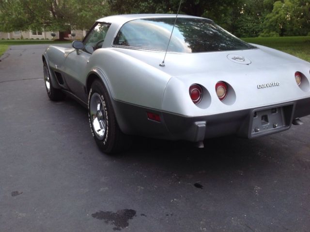 1978 Silver Chevrolet Corvette Coupe