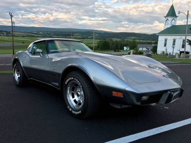 1978 Silver Chevrolet Corvette Coupe