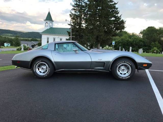 1978 Silver Chevrolet Corvette Coupe
