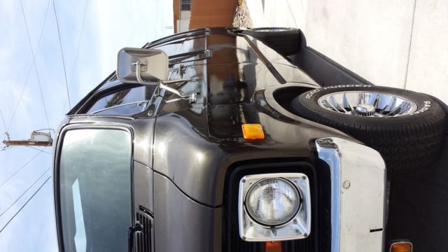 1978 Brown Dodge Tradesman B200 van