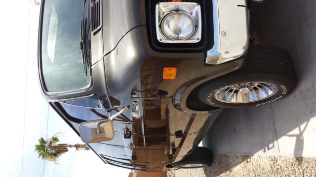 1978 Brown Dodge Tradesman B200 van