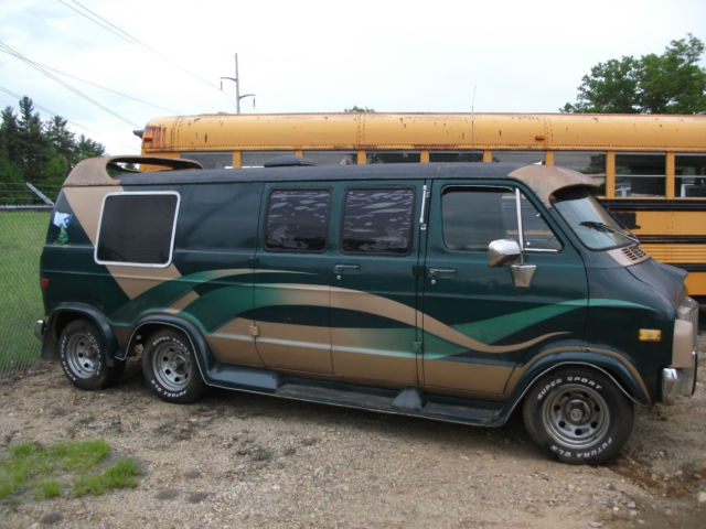 1978 Green/Gold Dodge Ram Van Custom van