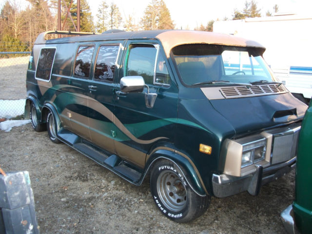 1978 Green/Gold Dodge Ram Van Custom van