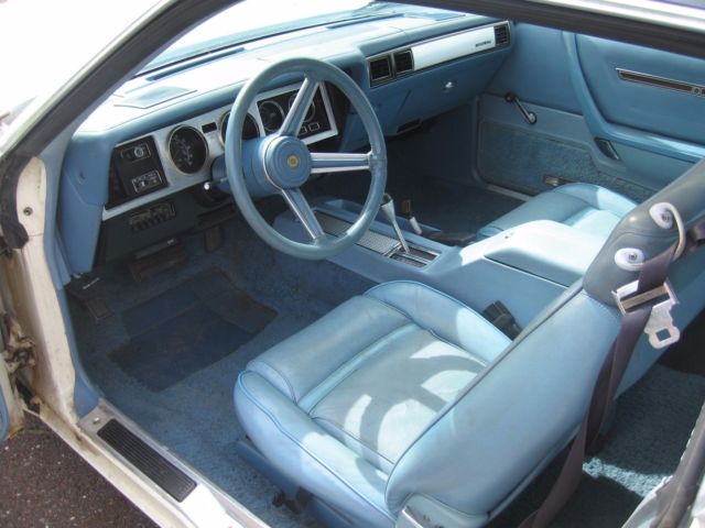 1978 White Dodge Charger Coupe