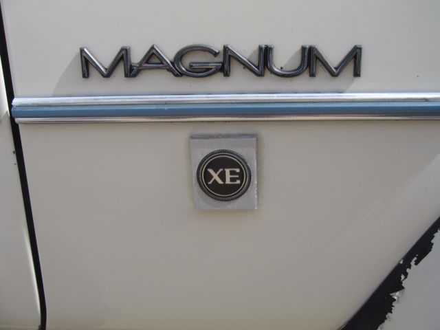 1978 White Dodge Charger Coupe