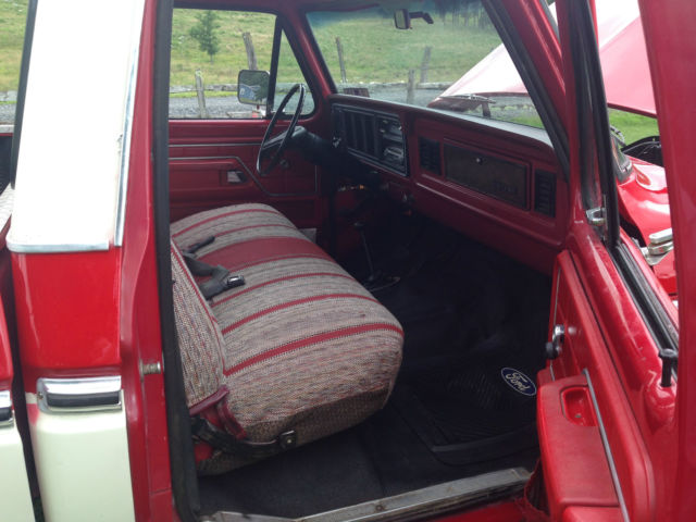 1978 Flame red/White two tone Ford F-150