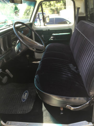 1978 White Ford F-250 Pickup