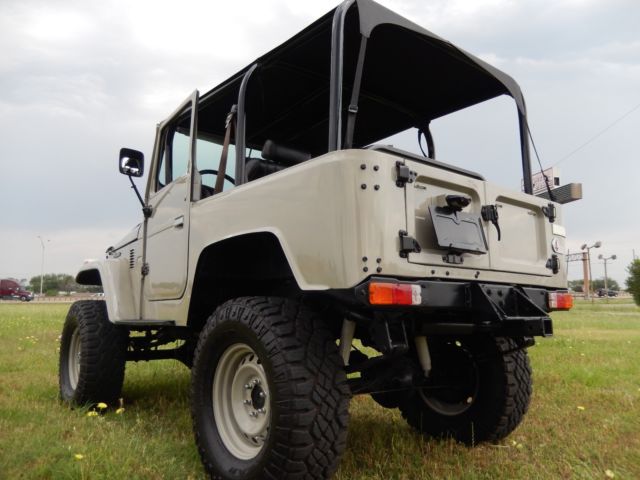 1978 Tan Toyota Land Cruiser Wagon