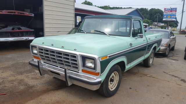1978 Green Ford F-150 Standard Cab Pickup