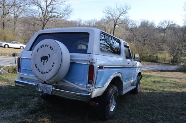 1978 Blue/White Ford Bronco SUV