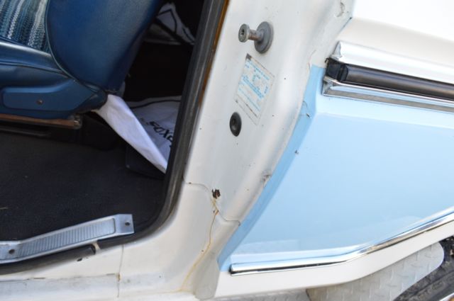 1978 Blue/White Ford Bronco SUV