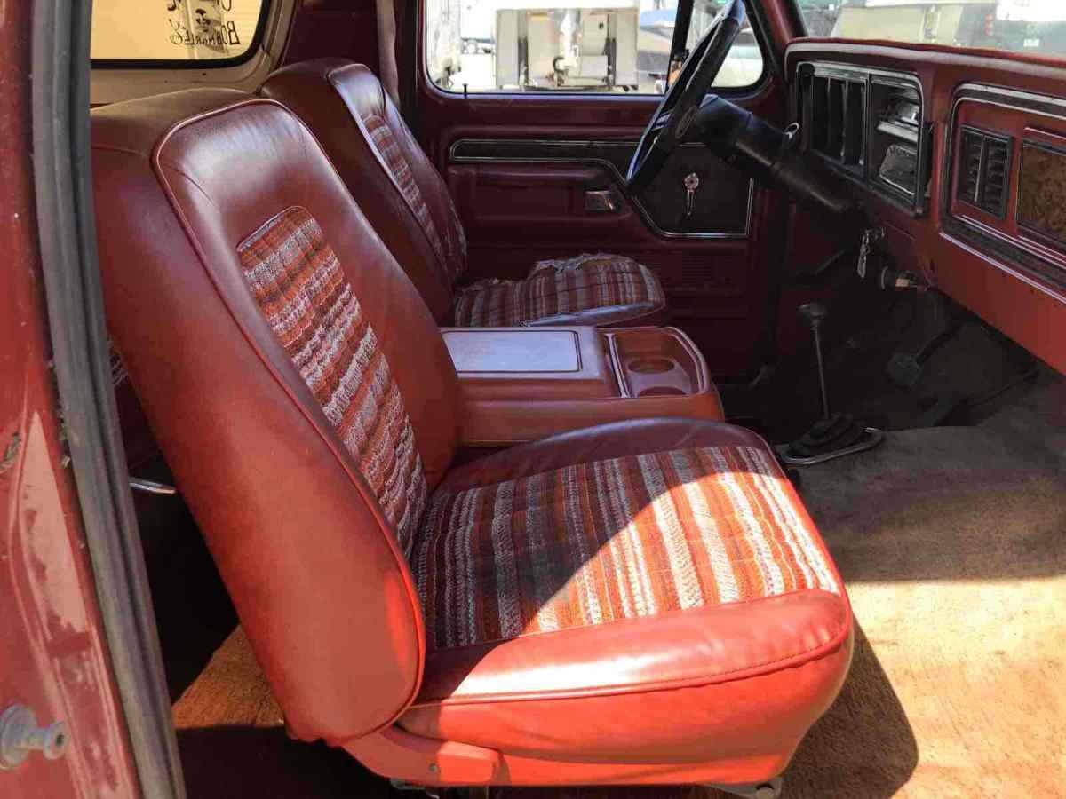 1978 Red Ford Bronco SUV