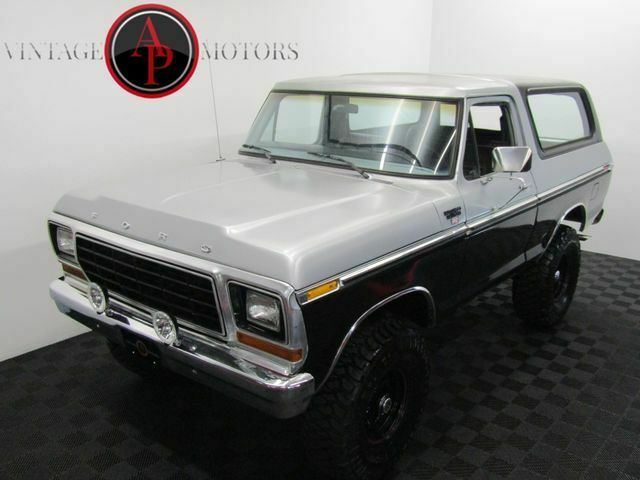 1978 Silver Ford Bronco --