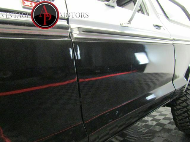 1978 Silver Ford Bronco --