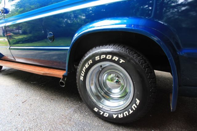 1978 Blue Ford E-Series Van