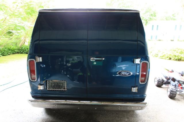 1978 Blue Ford E-Series Van