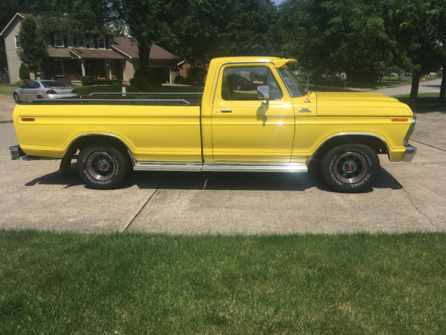 1978 Black Ford F-100 Standard Cab Pickup