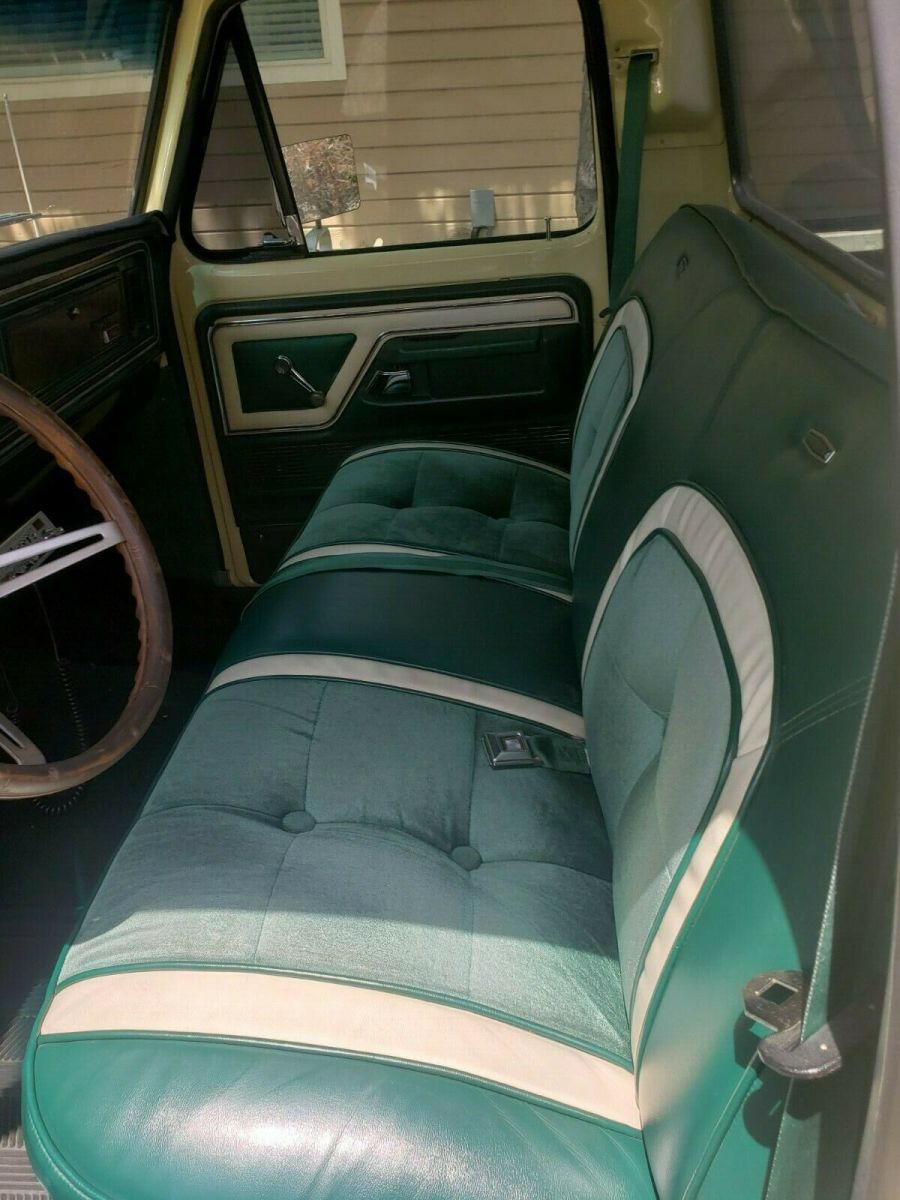 1978 Ford F-100 Standard Cab Pickup