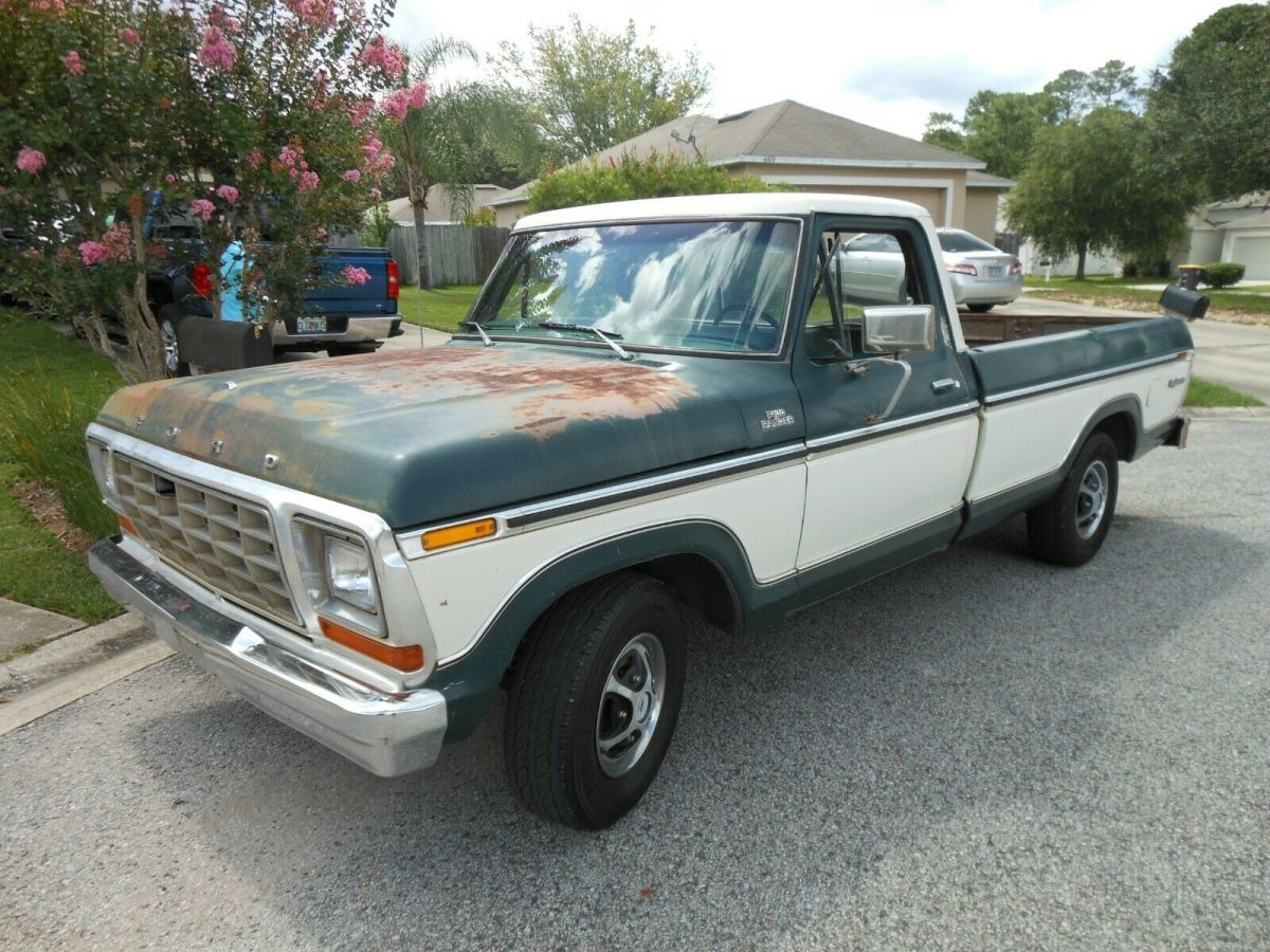 1978 Ford F-100 Standard Cab Pickup