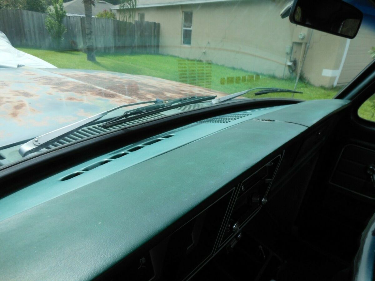 1978 Ford F-100 Standard Cab Pickup