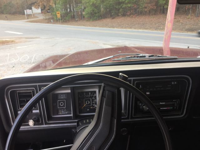 1978 Maroon and Silver Ford F-100