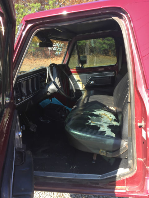 1978 Maroon and Silver Ford F-100