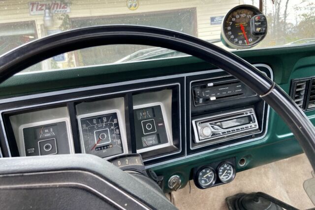 1978 Green Ford F-150 Standard Cab Pickup
