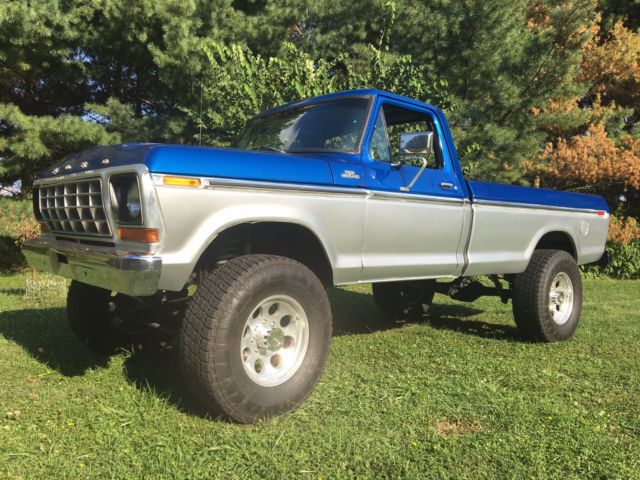 1978 Blue/Silver Ford F-150 Standard Cab Pickup