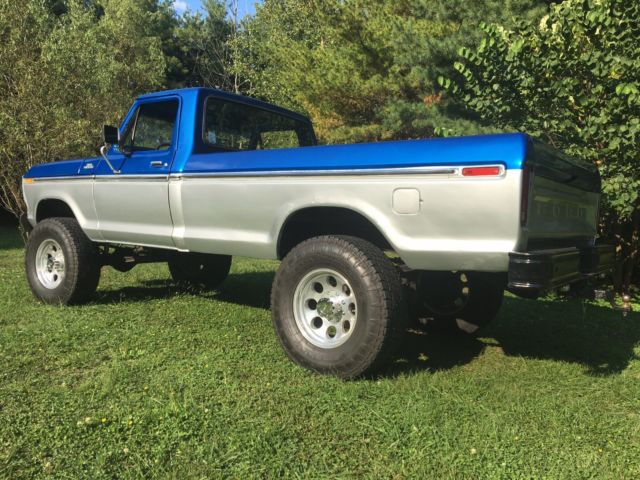 1978 Blue/Silver Ford F-150 Standard Cab Pickup