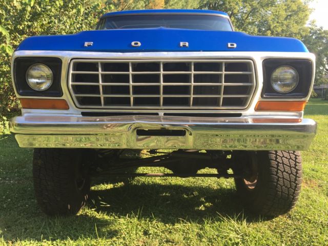1978 Blue/Silver Ford F-150 Standard Cab Pickup
