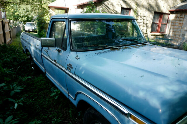 1978 Blue Ford F-150 Cab & Chassis