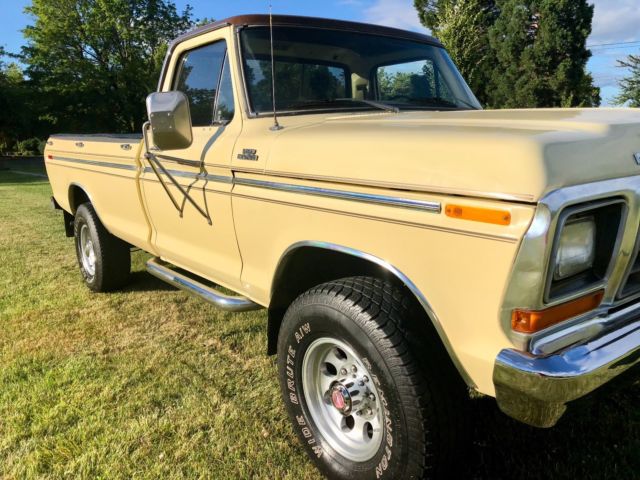 1978 Tan Ford F-250 Standard Cab Pickup