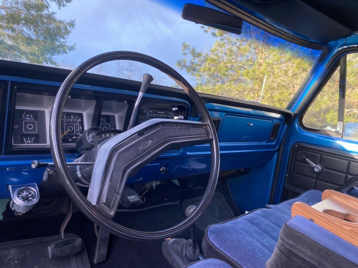 1978 White Ford F-250 Extended Cab Pickup