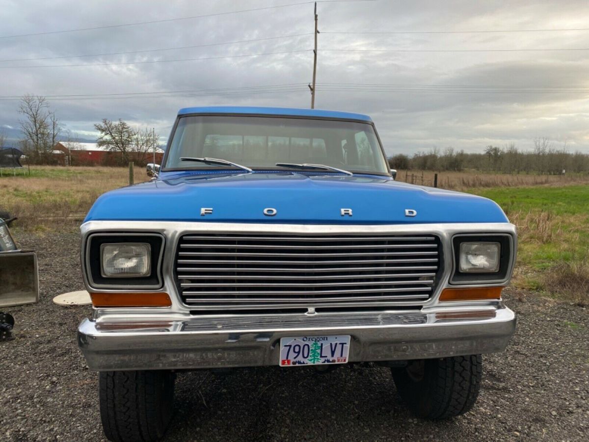 1978 White Ford F-250 Extended Cab Pickup