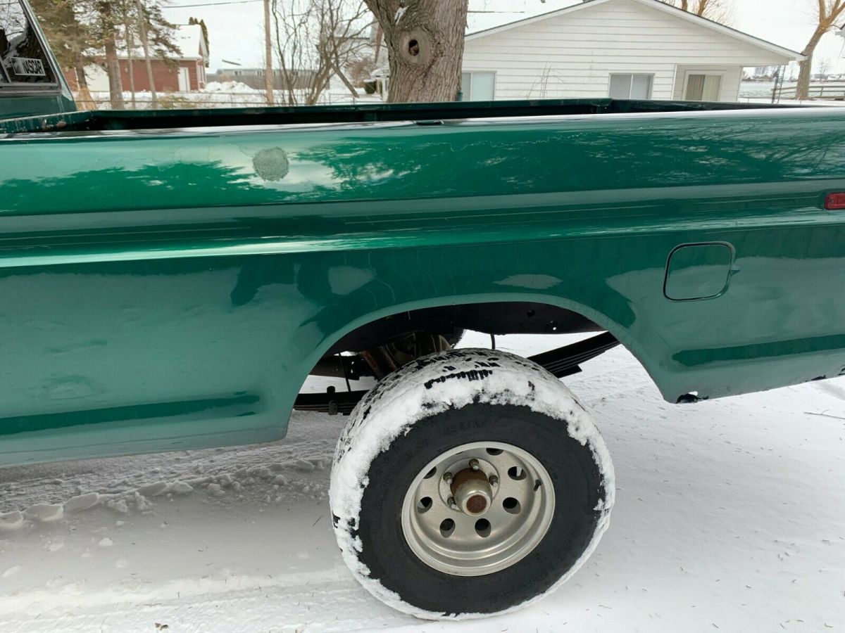 1978 Ford F-150 Standard Cab Pickup