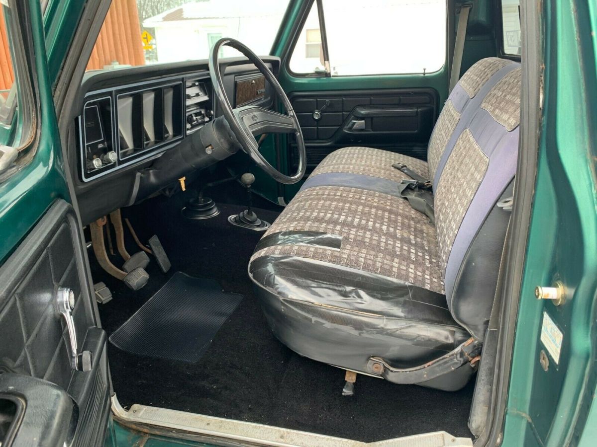 1978 Ford F-150 Standard Cab Pickup