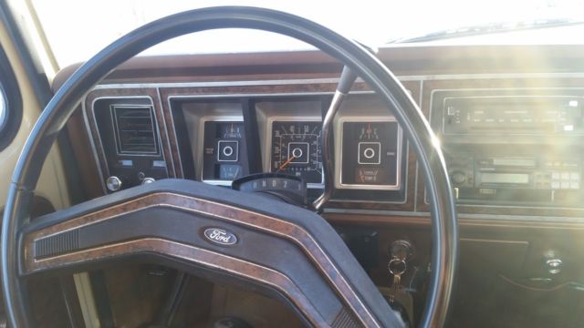 1978 Brown Ford F-250 Standard Cab Pickup