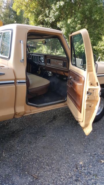 1978 Tan Ford F-250