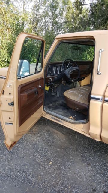 1978 Tan Ford F-250