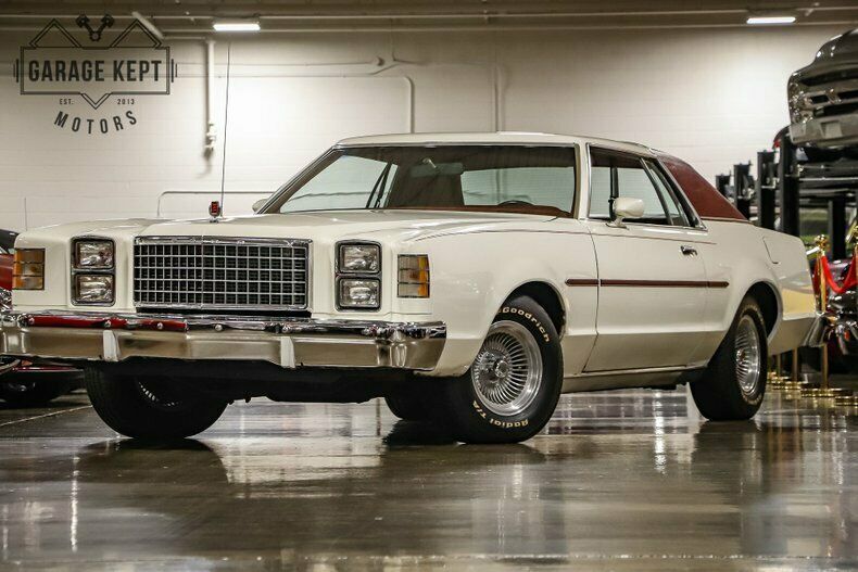 1978 White Ford LTD Coupe