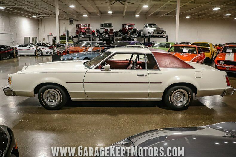 1978 White Ford LTD Coupe