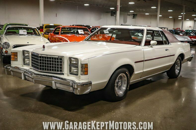 1978 White Ford LTD Coupe