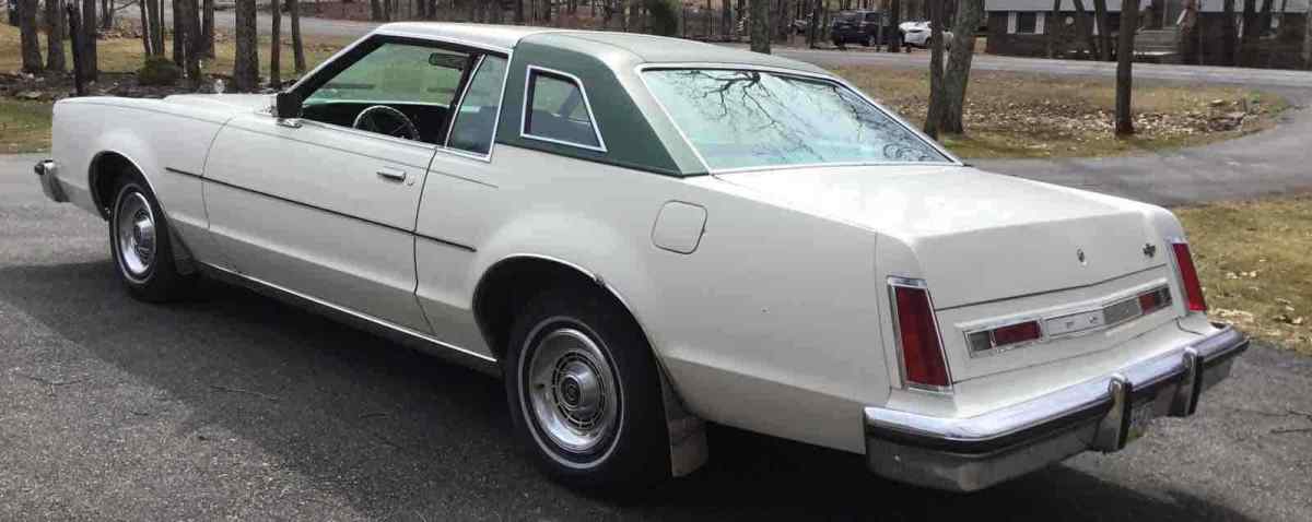 1978 White Ford LTD II