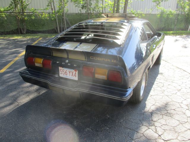 1978 METALIC INDIGO Ford Mustang 2 + 2 cOBRA
